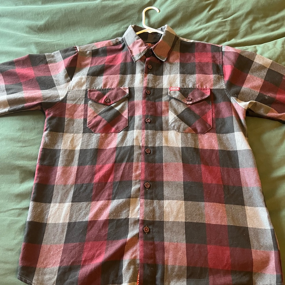 DIXXON men’s flannel. The brawler. Large